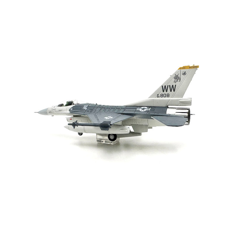 NUOTIE 1/100 F-16C Fighting Falcon Fighter Model Metal DieCast Aircraft Jet Kit Fighter Plane Model Military Airplane for Collection and Gift(Misawa AFB 35th)