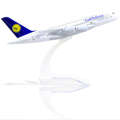 1/400 Diecast Metal Lufthansa Airbus A380 Passenger Jet Model, Germany Collector's Display by QIYUMOKE