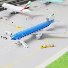 1/300 KLM MD-11 Passenger Airliner Model, Diecast Metal Collector's Display by QIYUMOKE