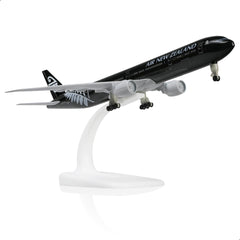1/300 Air New Zealand Boeing 777 Diecast Airliner Model | Finished Metal Replica with Stand