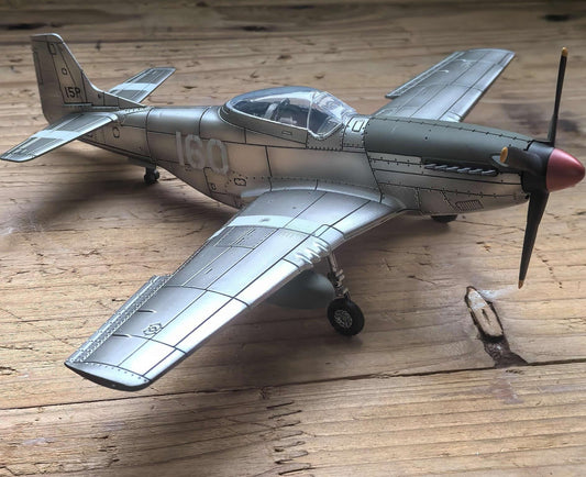 DIE-CAST MODEL