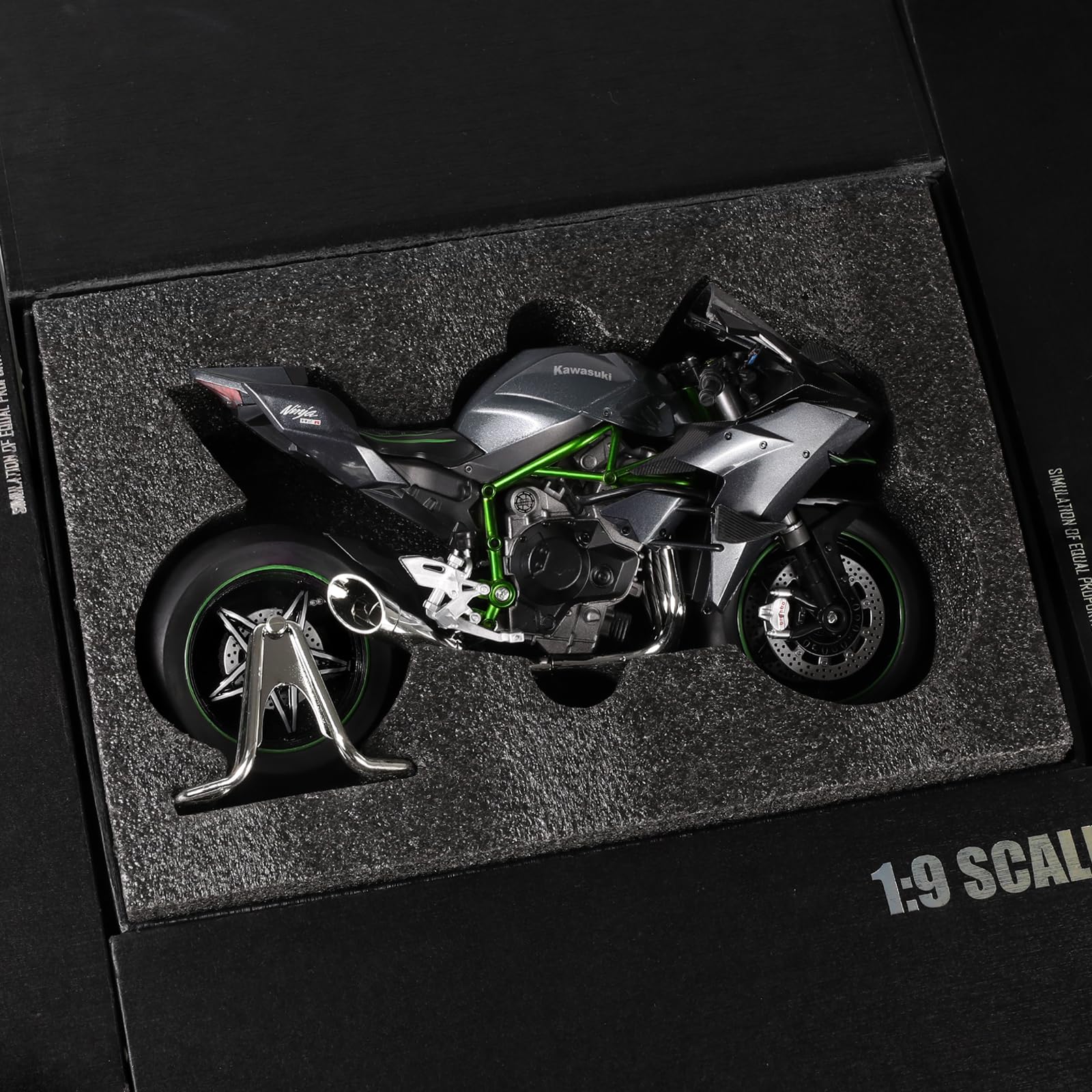 1:9 Die-cast Ninja H2R Track Version Motorcycle Scale Model, Black, Kawasaki