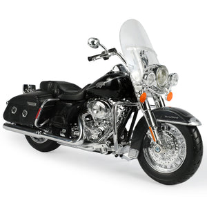 Maisto 2013 Flhrc Road King Classic motorcycle toy in black, side view