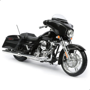 Maisto 2015 Street Glide Special motorcycle toy in black, side profile view