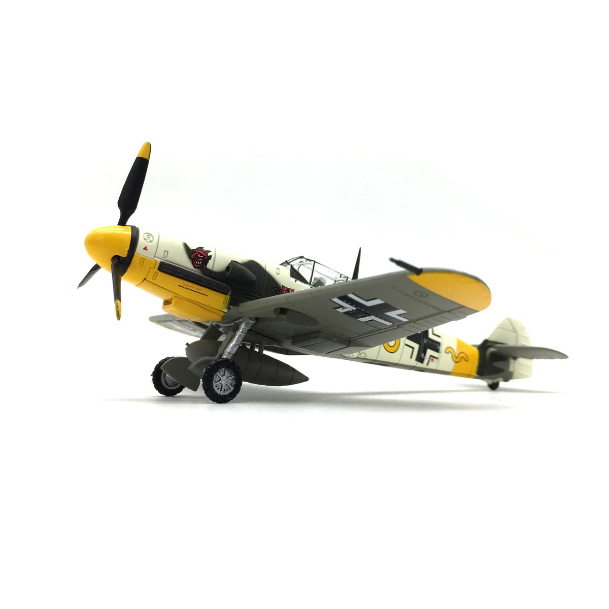 NUOTIE Model Messerschmitt Bf-109 diecast metal model in jungle camouflage, side profile