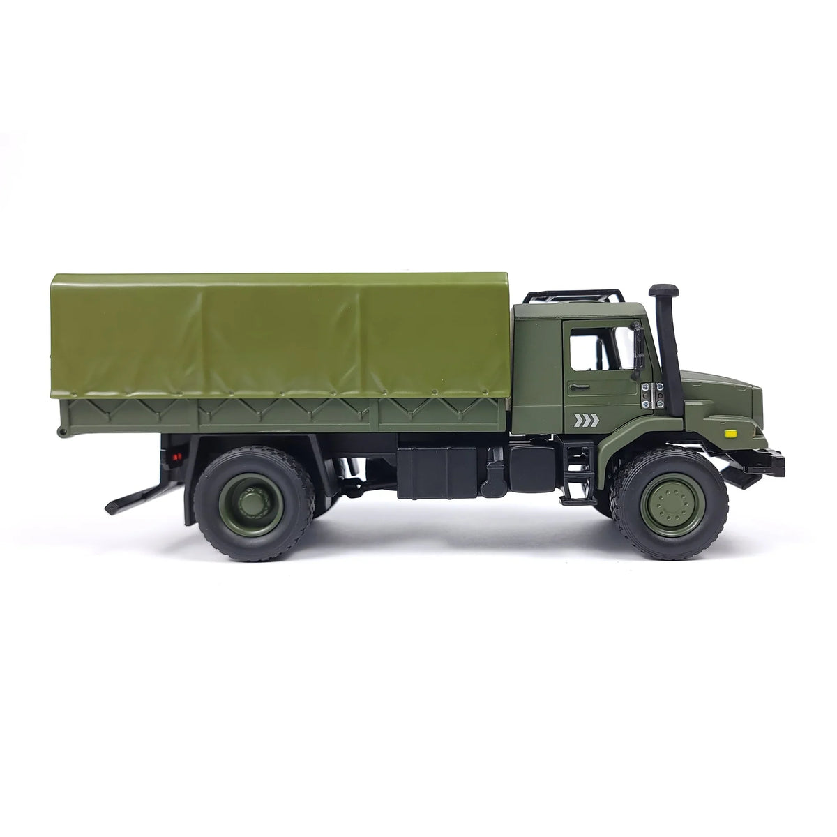 Side view of NUOTIE 1:36 die-cast armored military truck in green with a covered cargo area.