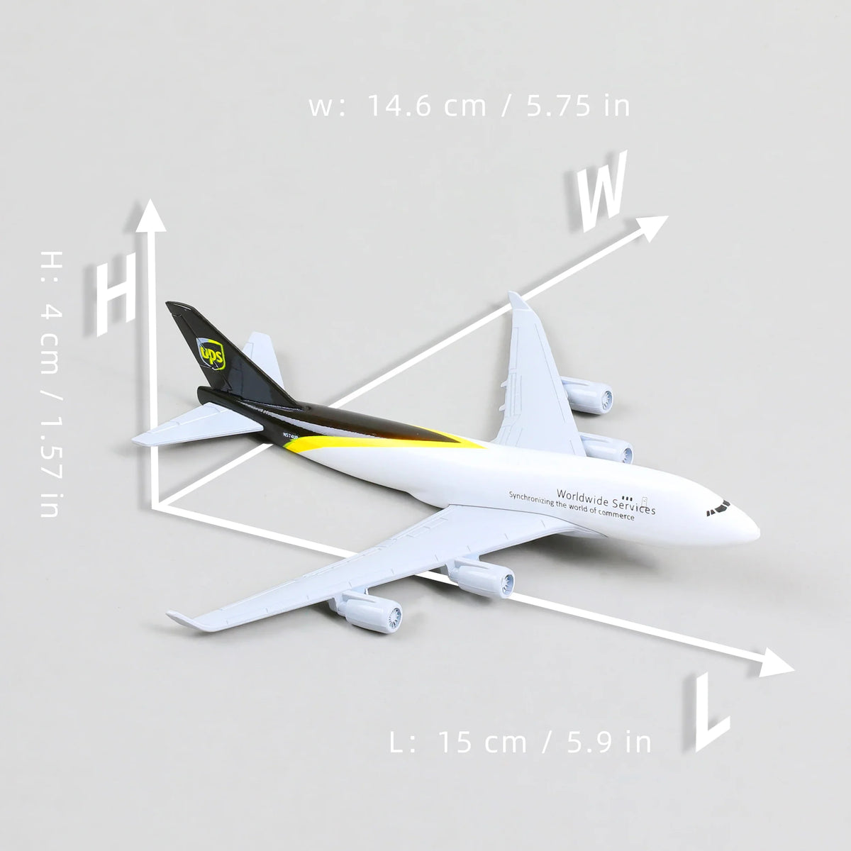 QIYUMOKE Boeing 747 UPS cargo plane diecast model with dimensions displayed