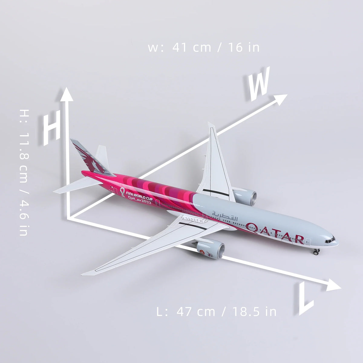 QIYUMOKE Boeing 777-300ER Qatar Airways diecast model with dimensions, top view