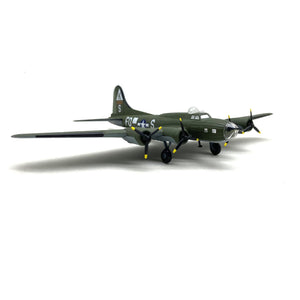 NUOTIE Model B-17F Flying Fortress diecast metal model in silver, front view with propellers