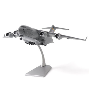 NUOTIE Model C-17 Globemaster III diecast metal model aircraft in gray, front view