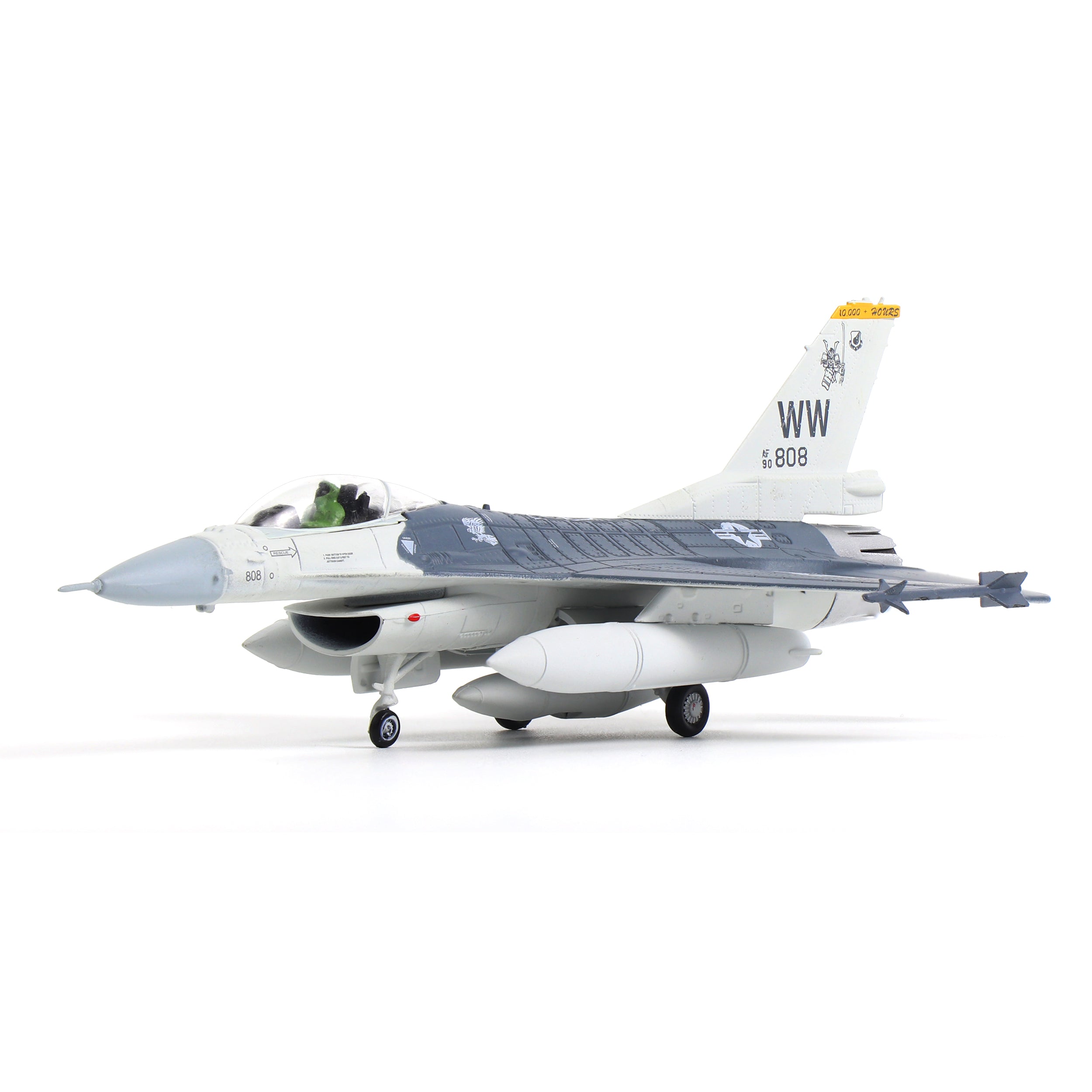 1/100 F-16C Fighting Falcon Diecast Metal Model - Misawa AFB 35th FW Fighter