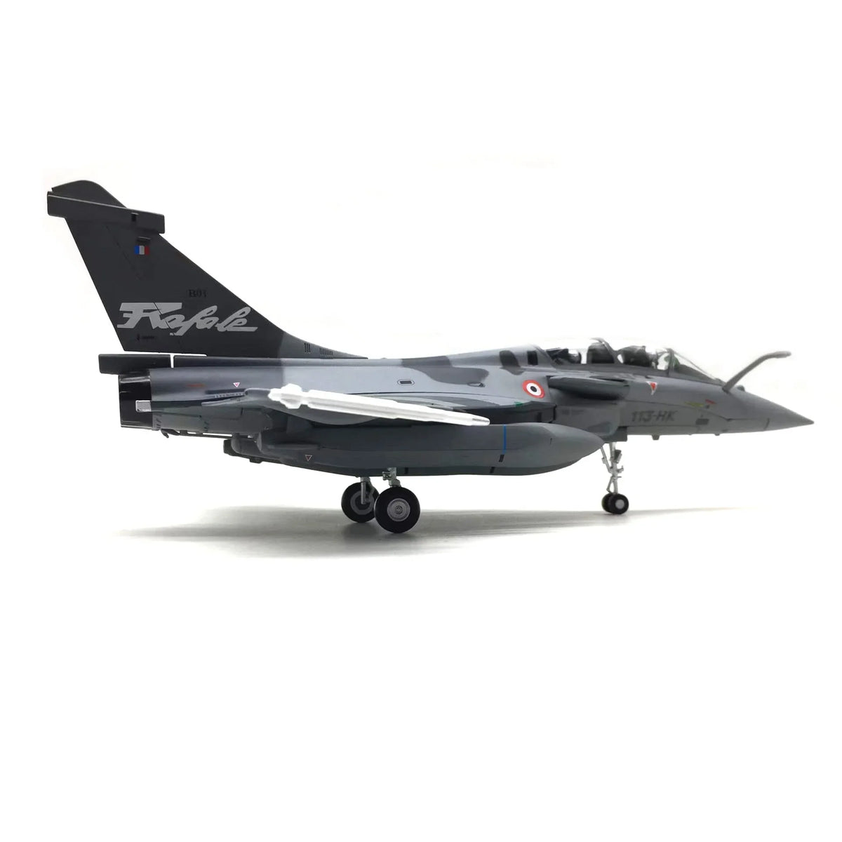 NUOTIE Model Dassault Rafale B diecast metal model aircraft in gray with NATO markings, side view