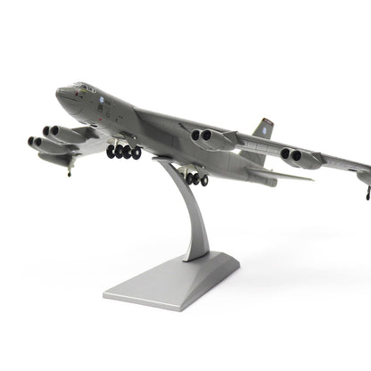 NUOTIE Boeing B-52 Stratofortress diecast metal model aircraft with stand, front view