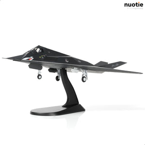 1/72 F-117 Nighthawk Stealth Striker Fighter U.S. Airforce Jet Model American Edwards AFB 85-831 Attack Aircraft Model Metal Diecast Plane Model Kit with Display Stand Collection Gift for Adult