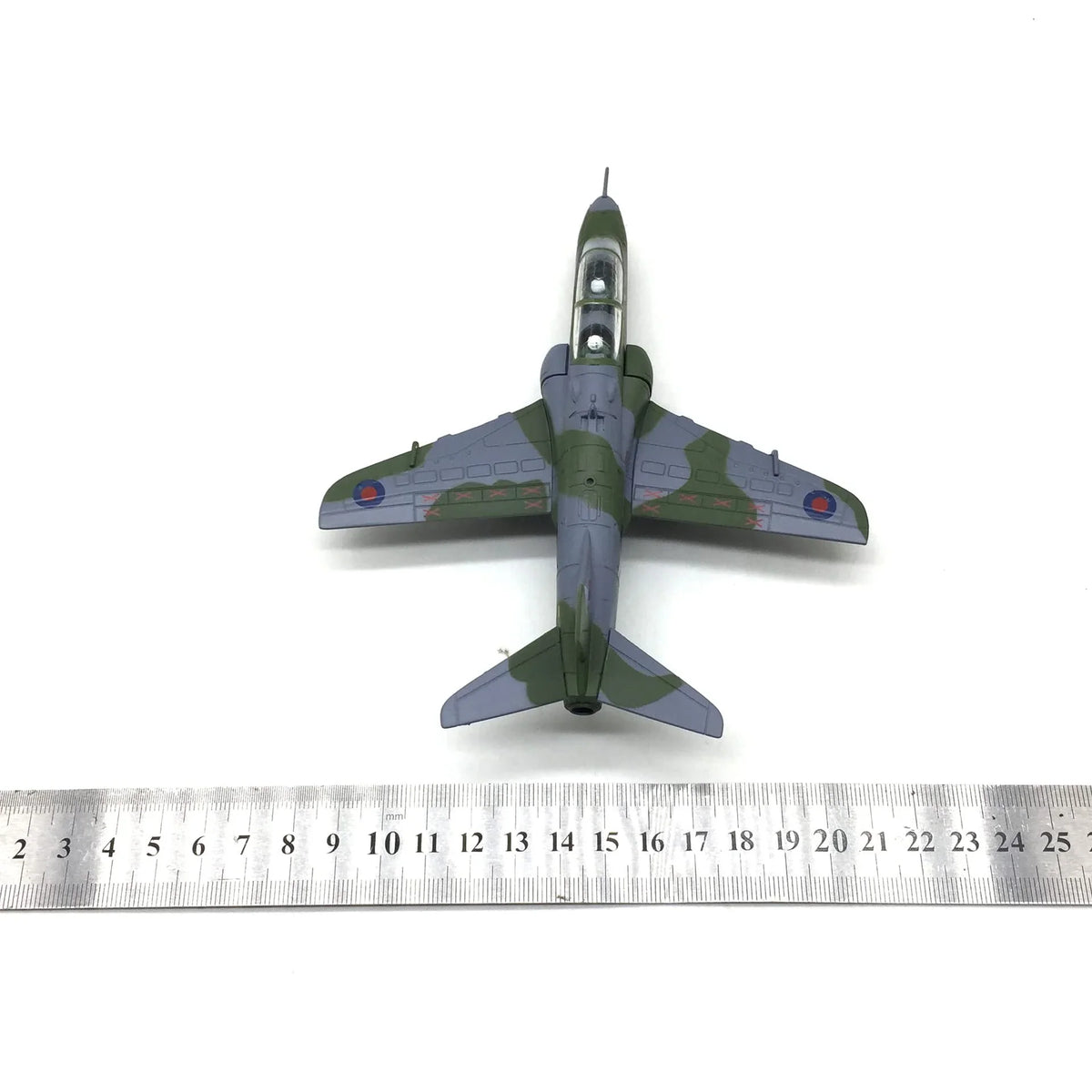 NUOTIE 1/100 BAE Systems Hawk diecast model aircraft in green, top view with ruler for scale