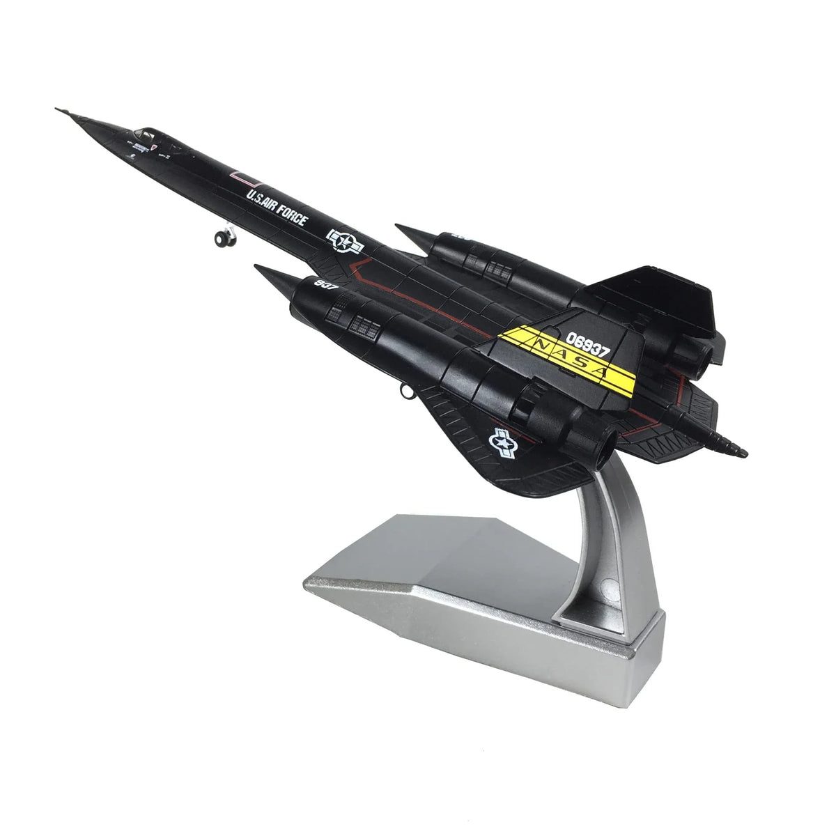 NUOTIE 1/144 Lockheed SR-71 Blackbird diecast model aircraft angled view