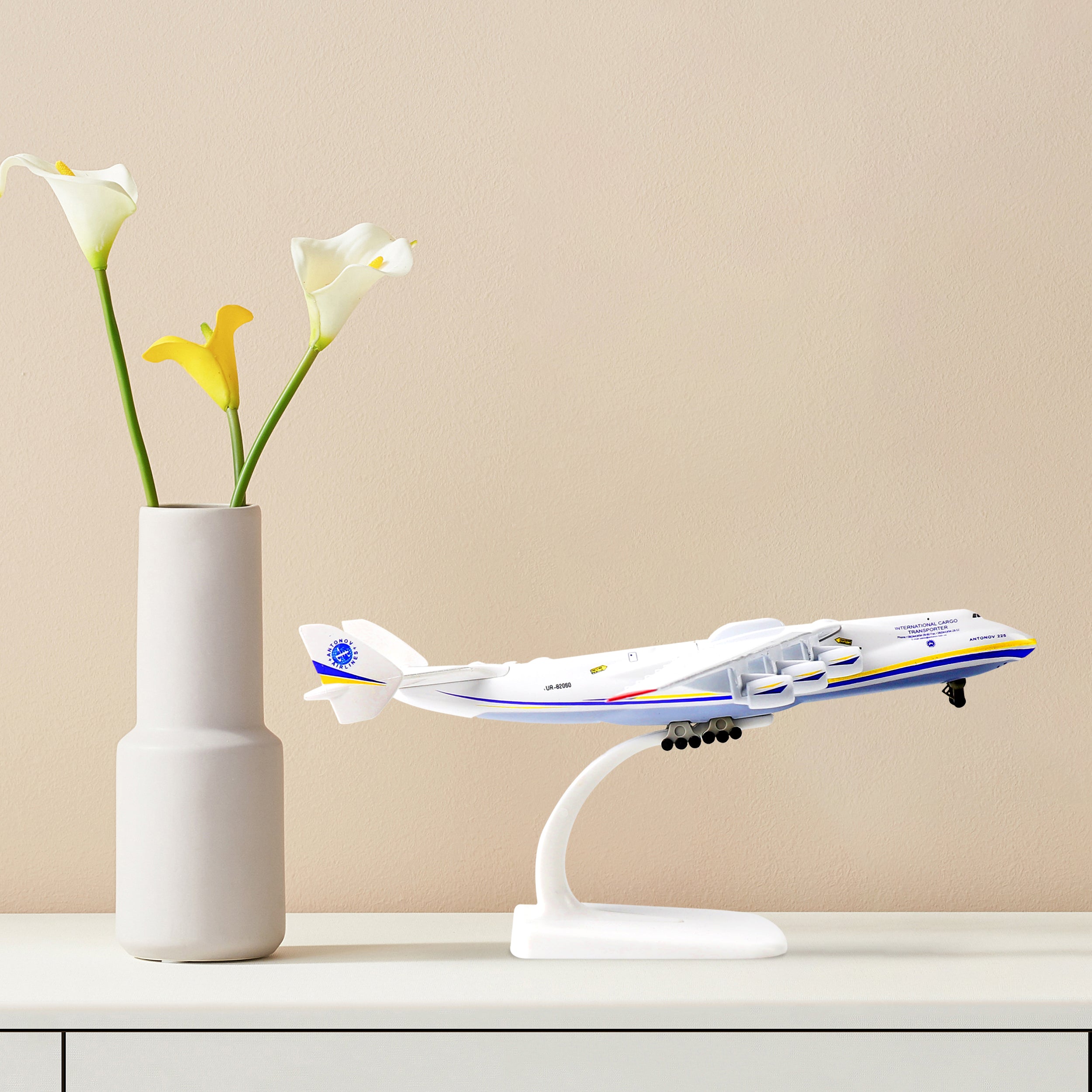 1/400 Antonov AN-225 Mriya Diecast Model | Finished Ukrainian Livery Heavy Cargo Plane with Stand