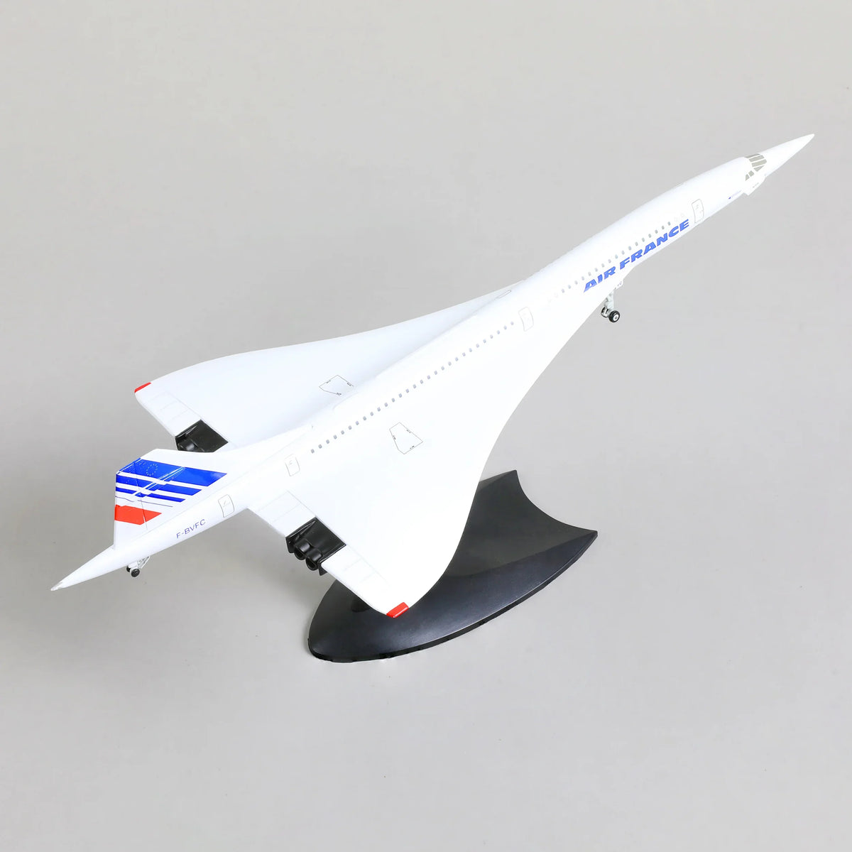 QIYUMOKE Concorde Air France diecast airplane model in white, top view on display stand