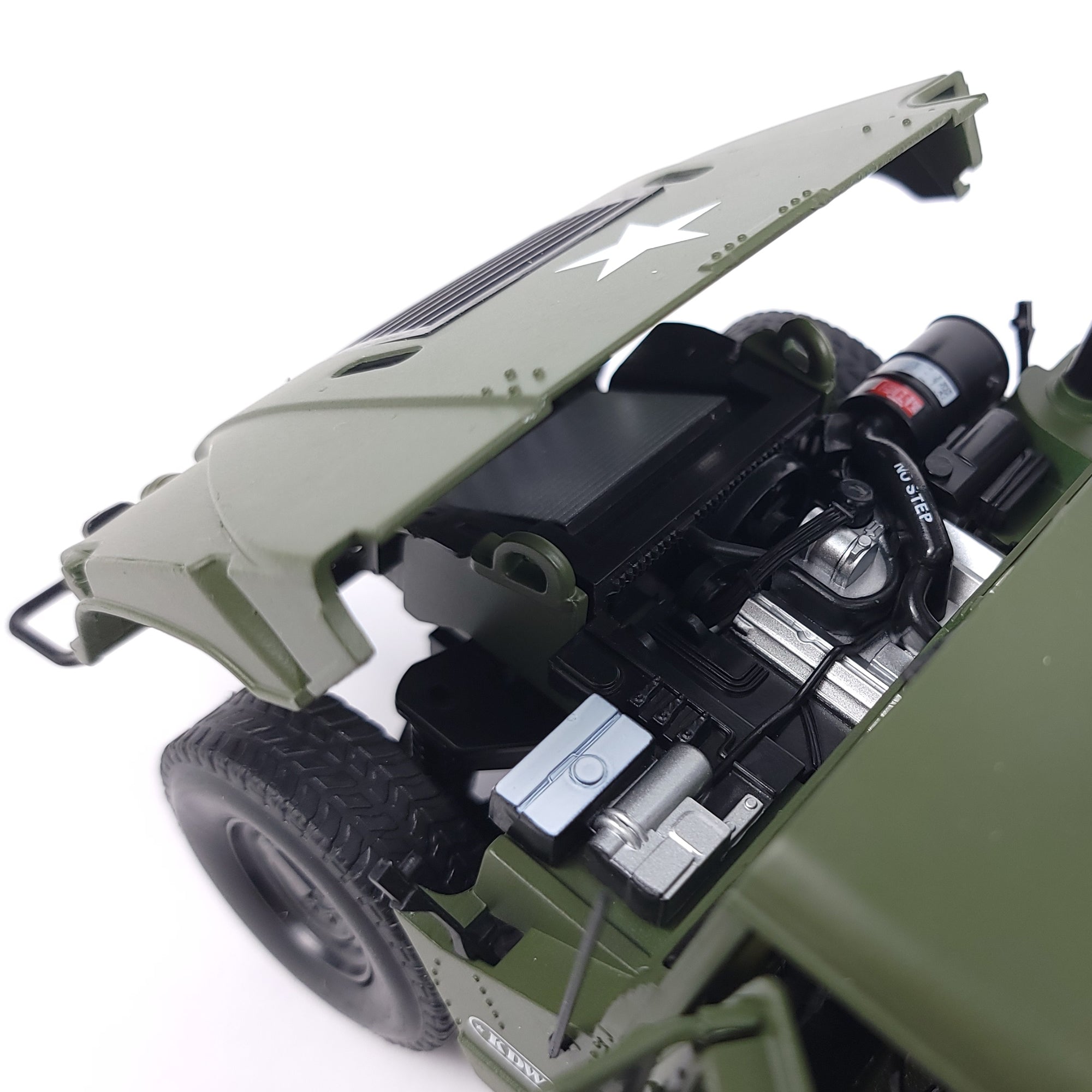 1:18 Die-cast Hummer H1 Military Armored Truck Off-Road Scale Model