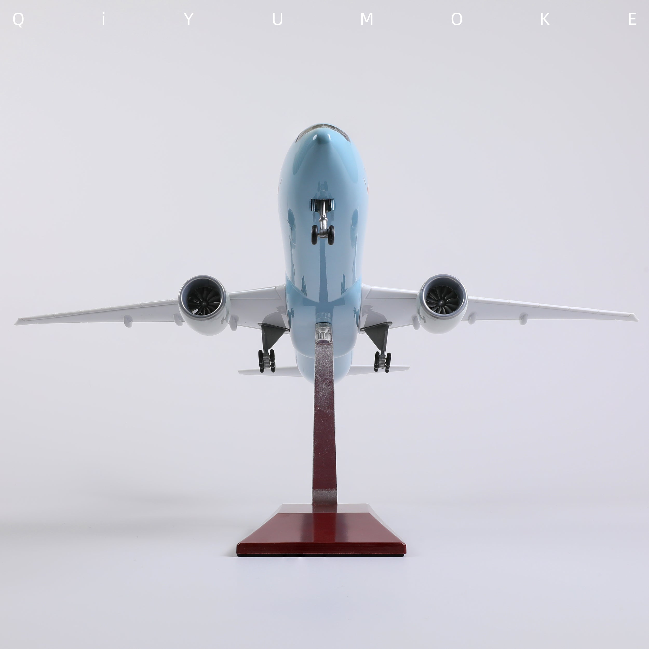 United B777-300 　1/150スケール Amazon.com: QIYUMOKE 1/150 Boeing 777-300ER United 18.5
