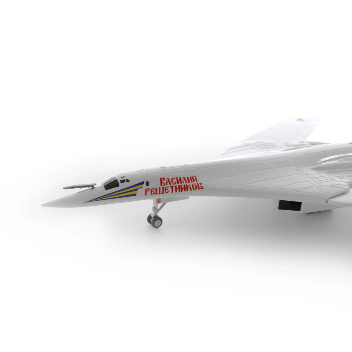NUOTIE Model Tupolev Tu-160 Blackjack diecast metal model aircraft front view