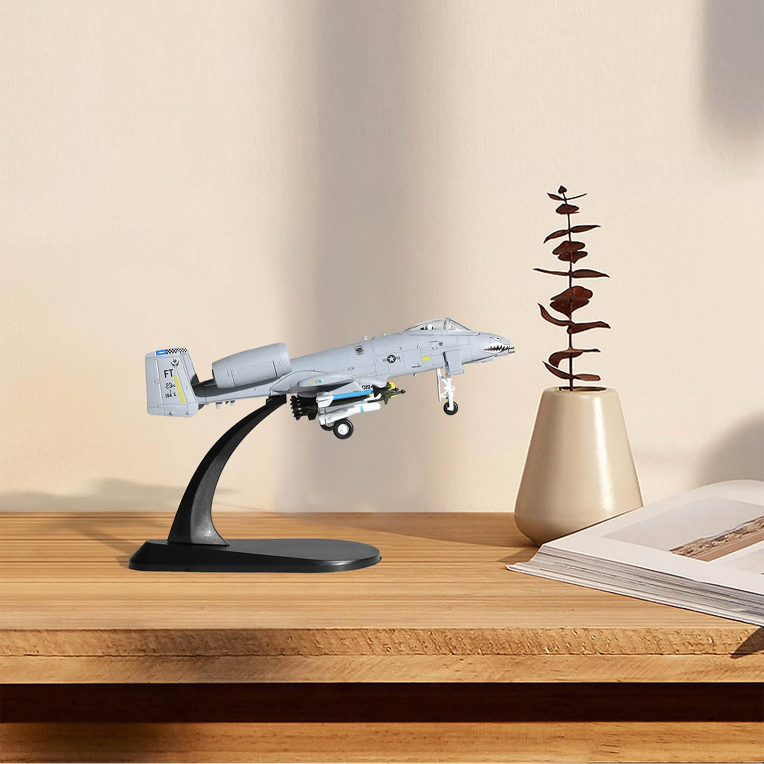 1/100 A-10 Thunderbolt II (Warthog) Attack Pre-Build Diecast Metal VX-23 Replica Military Plane